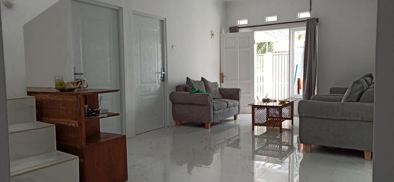 Jk House Bandung Villa ภายนอก รูปภาพ